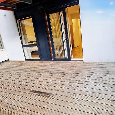 Your Riverside Home 2 With Private Balcony London Exterior photo