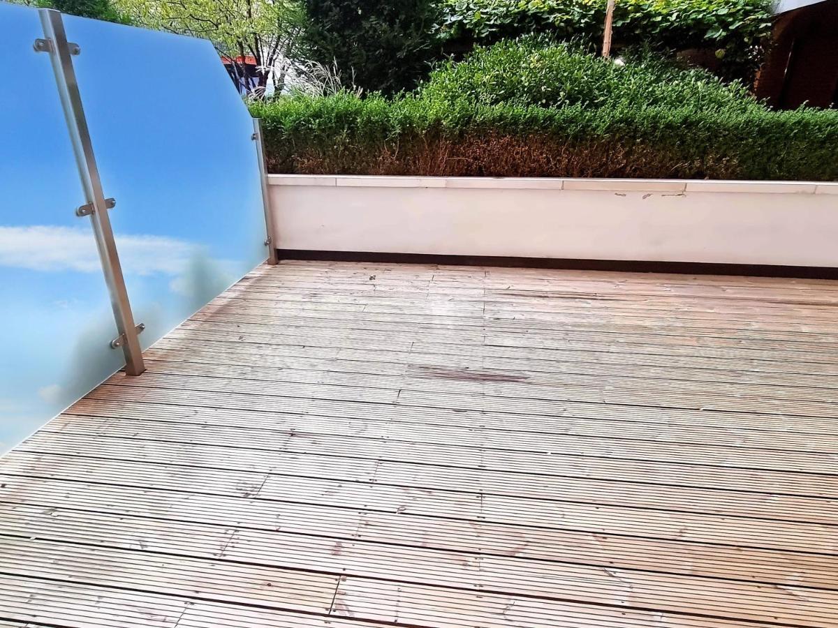 Your Riverside Home 2 With Private Balcony London Exterior photo